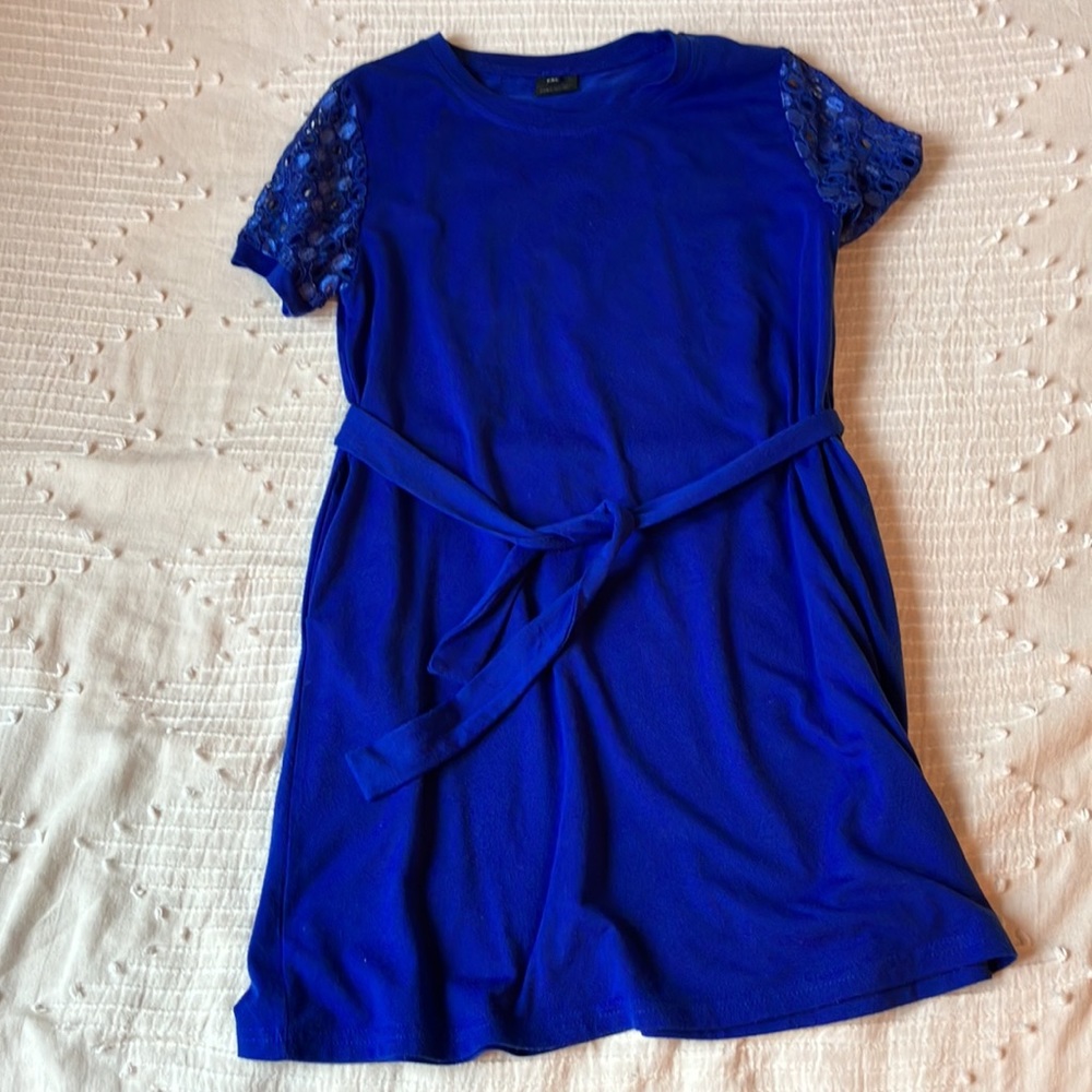 Girls Dress with Peep Hole Sleeves